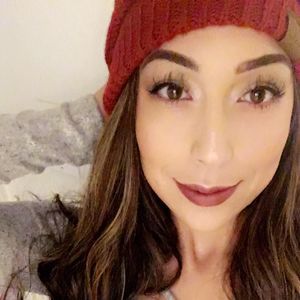 Meet your Posher, Kassandra